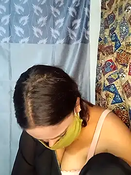 V HOT CUTE online show from 10, 11, 2025