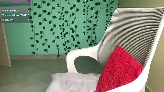 classy kritii online show from 25, 4, 2026