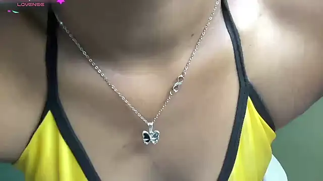 classy kritii online show from 26, 4, 2026