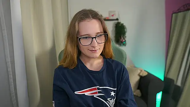 glossy babe  online show from 8, 2, 2026