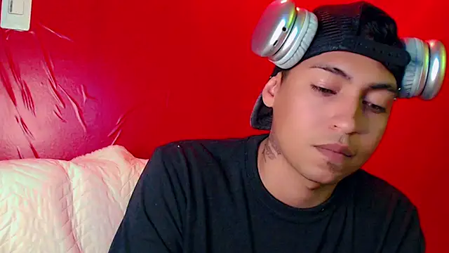 LPYsami773 online show from 8, 11, 2025