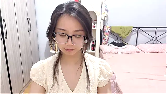 Hmm 0303 online show from 15, 4, 2026