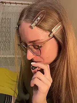 EveLunny online show from 13, 1, 2026