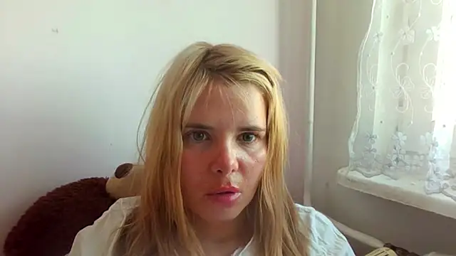 HornyElena online show from 9, 4, 2026