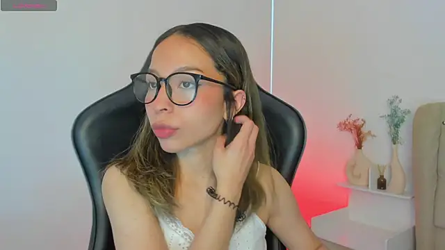 LuluuBerry online show from 23, 11, 2025