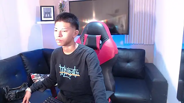 Tessachains 2  online show from 8, 1, 2026