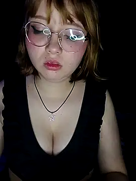 Snapshot of Michi_sauria1 chatting on 24, 11, 2025 Michi sauria1 online show from 24, 11, 2025