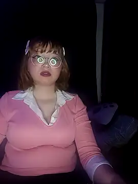 Snapshot of Michi_sauria1 chatting on 28, 11, 2025 Michi sauria1 online show from 28, 11, 2025