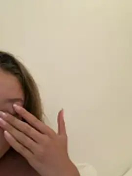 lounaaxangel online show from 1, 3, 2026