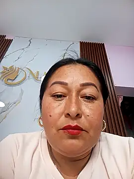 keilaJhonsom1 online show from 4, 12, 2025