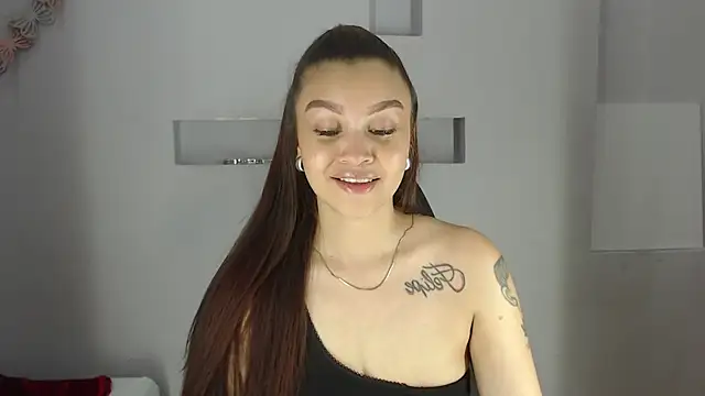 Snapshot of rossibaker chatting on 19, 11, 2025 rossibaker online show from 19, 11, 2025