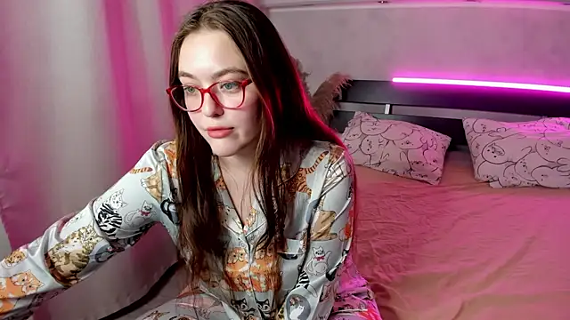 Mersedes Rosso online show from 18, 11, 2025