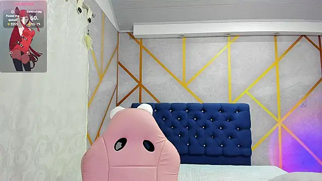  vaiolet owo online show from 15, 2, 2026