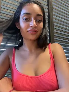 Snapshot of Bella_Nyx chatting on 7, 11, 2025 Bella Nyx online show from 7, 11, 2025