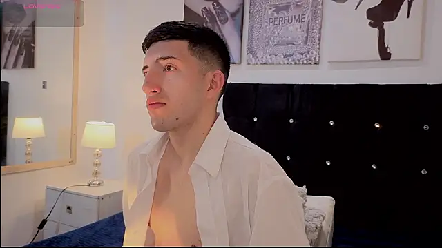 Un Sluttyy online show from 21, 3, 2026