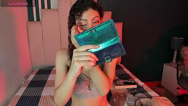 AliceMadnes online show from 3, 12, 2025