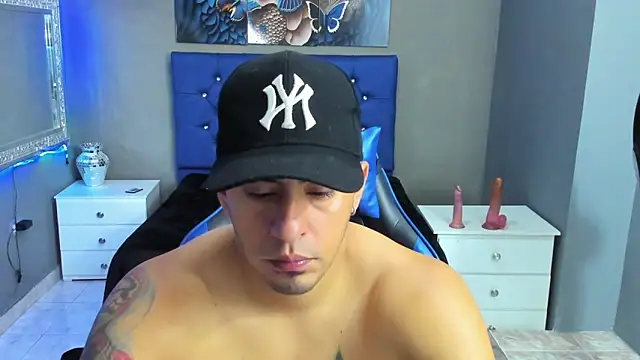 Snapshot of TeylorTompson chatting on 7, 11, 2025 TeylorTompson online show from 7, 11, 2025