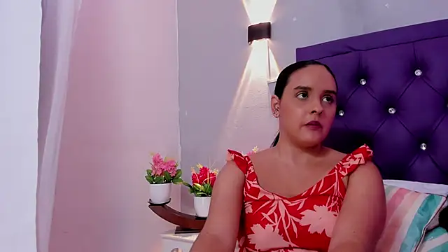 Katty Vega online show from 7, 11, 2025