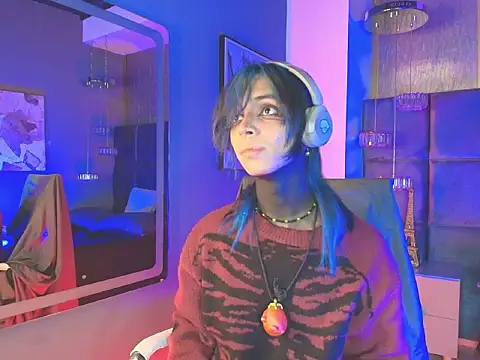 luxiel  online show from 16, 4, 2026