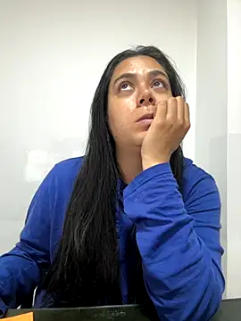 LorieFerrer online show from 17, 9, 2025