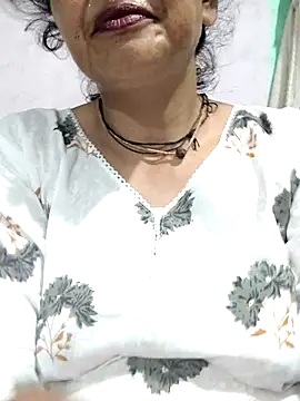 Snapshot of Piya_Bakshi chatting on 16, 5, 2026 Piya Bakshi online show from 16, 5, 2026