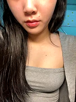 Snapshot of Lynn-122 chatting on 1, 12, 2025 Lynn-122 online show from 1, 12, 2025