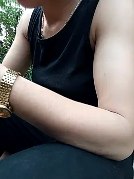 Lynn-122 online show from 15, 4, 2026