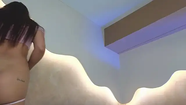 Snapshot of BellaRooux chatting on 4, 2, 2026 BellaRooux online show from 4, 2, 2026