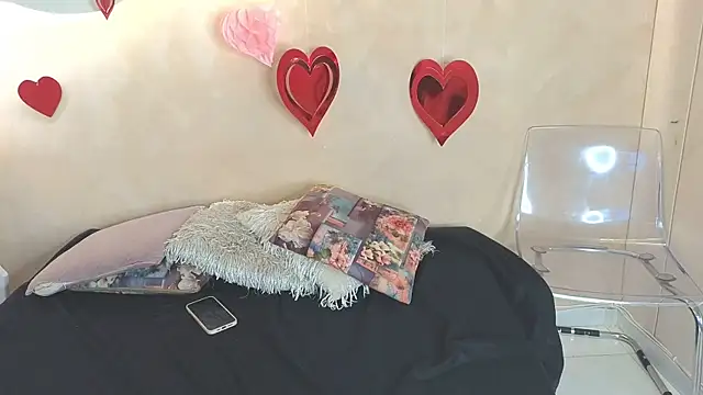 Snapshot of BellaRooux chatting on 3, 3, 2026 BellaRooux online show from 3, 3, 2026