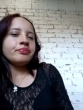 Chloe 2-4 online show from 8, 11, 2025