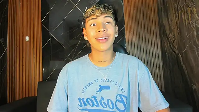 Timmy Kiing  online show from 4, 12, 2025