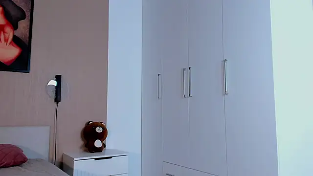 AyaLune online show from 9, 11, 2025