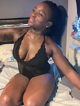 Snapshot of HotKaylaa chatting on 27, 11, 2025 HotKaylaa online show from 27, 11, 2025