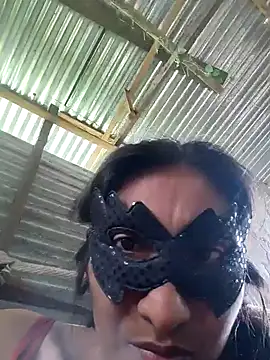 Snapshot of Uvit chatting on 5, 4, 2026 Uvit online show from 5, 4, 2026