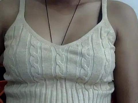 SEXY PRIYA83 online show from 18, 2, 2026