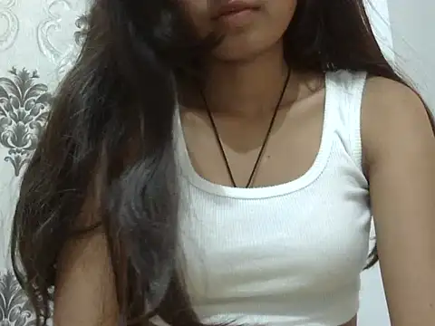 SEXY PRIYA83 online show from 21, 3, 2026