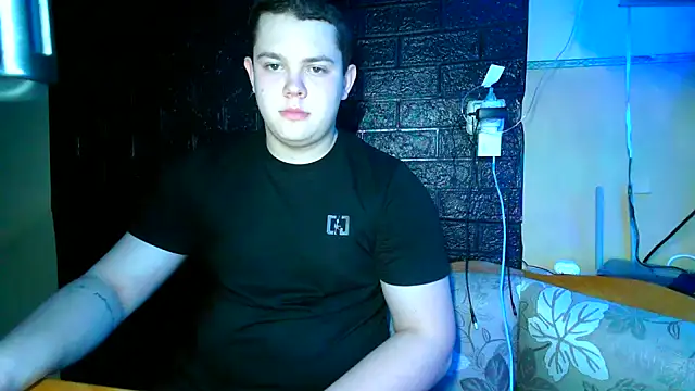 CuteButNaughty  online show from 6, 1, 2026