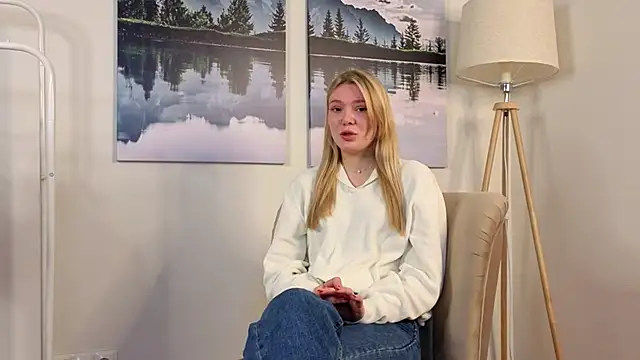 ToyaBosques online show from 10, 11, 2025