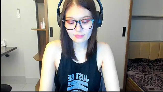 HopeLovely online show from 23, 2, 2026