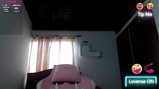 chloe cherry  online show from 15, 11, 2025