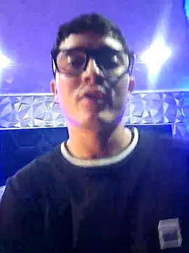 Snapshot of SAMANTHA_AND_PETER chatting on 26, 11, 2025 SAMANTHA AND PETER online show from 26, 11, 2025