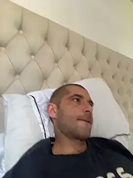 Kinkycouple142 online show from 20, 4, 2026