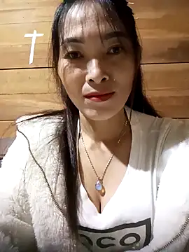 Snapshot of Soursop-op chatting on 13, 11, 2025 Soursop-op online show from 13, 11, 2025