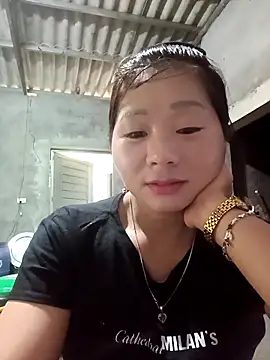 Snapshot of vangkt-cute chatting on 2, 3, 2026 vangkt-cute online show from 2, 3, 2026