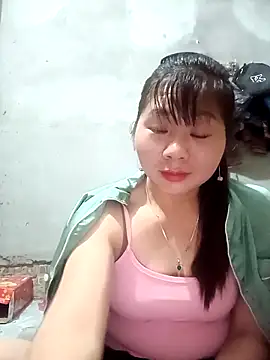 Snapshot of vangkt-cute chatting on 4, 4, 2026 vangkt-cute online show from 4, 4, 2026