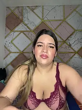 Amira Malia online show from 14, 4, 2026