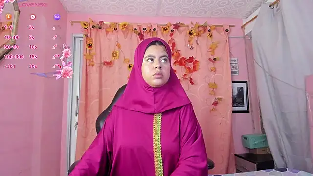 NaylaAbadi online show from 7, 2, 2026