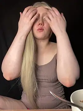 Snapshot of Scarlett_Shadow chatting on 26, 11, 2025 Scarlett Shadow online show from 26, 11, 2025