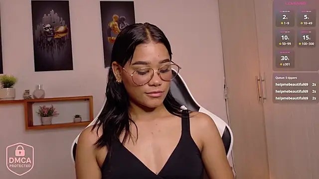 Luna sofia 1110 online show from 13, 11, 2025