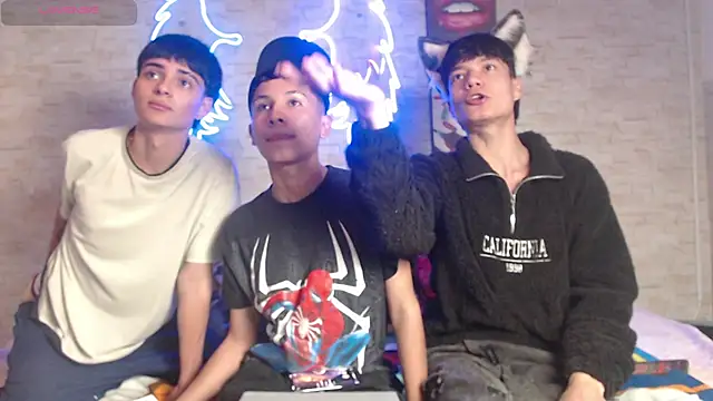 axel milo kairo and noa online show from 30, 11, 2025